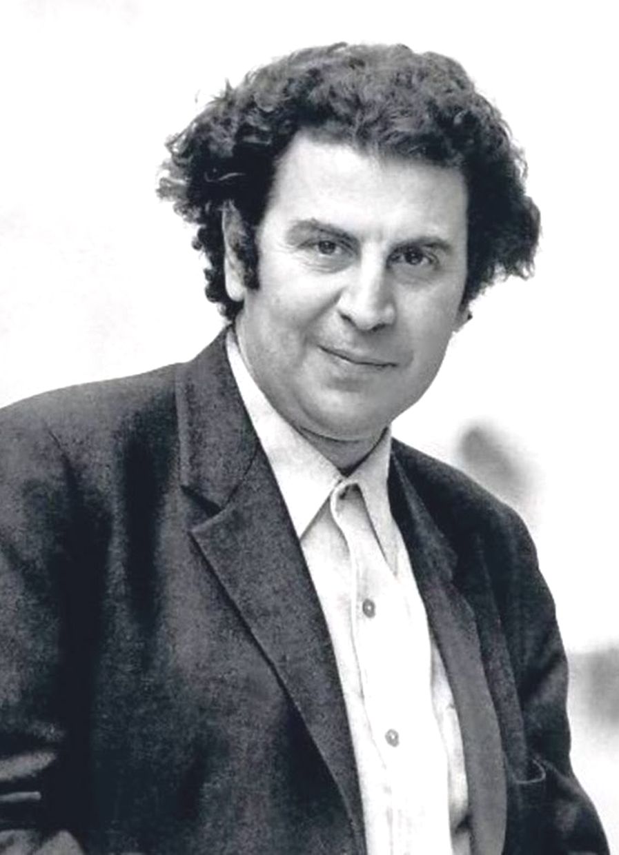 Микис Теодоракис